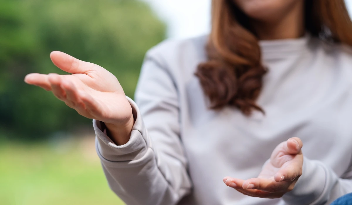 Lenguaje-corporal-en-la-defensa-oral