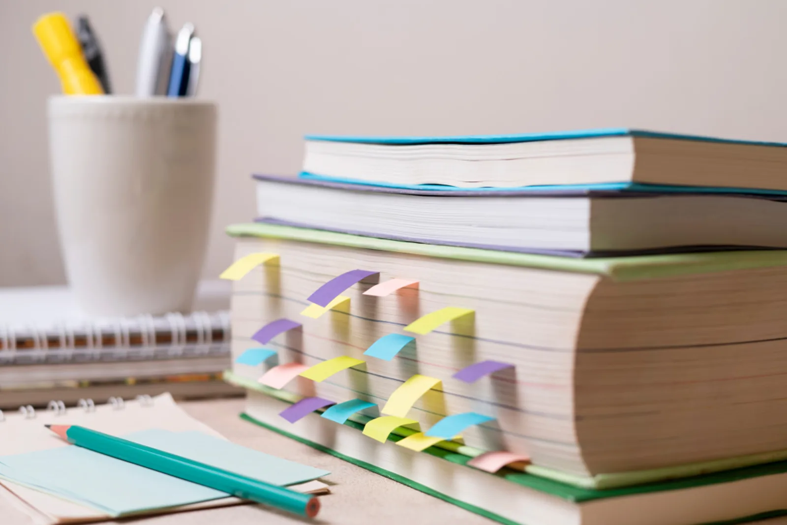 Situaciones de aprendizaje oposiciones: programación didáctica marcada con pósits de colores